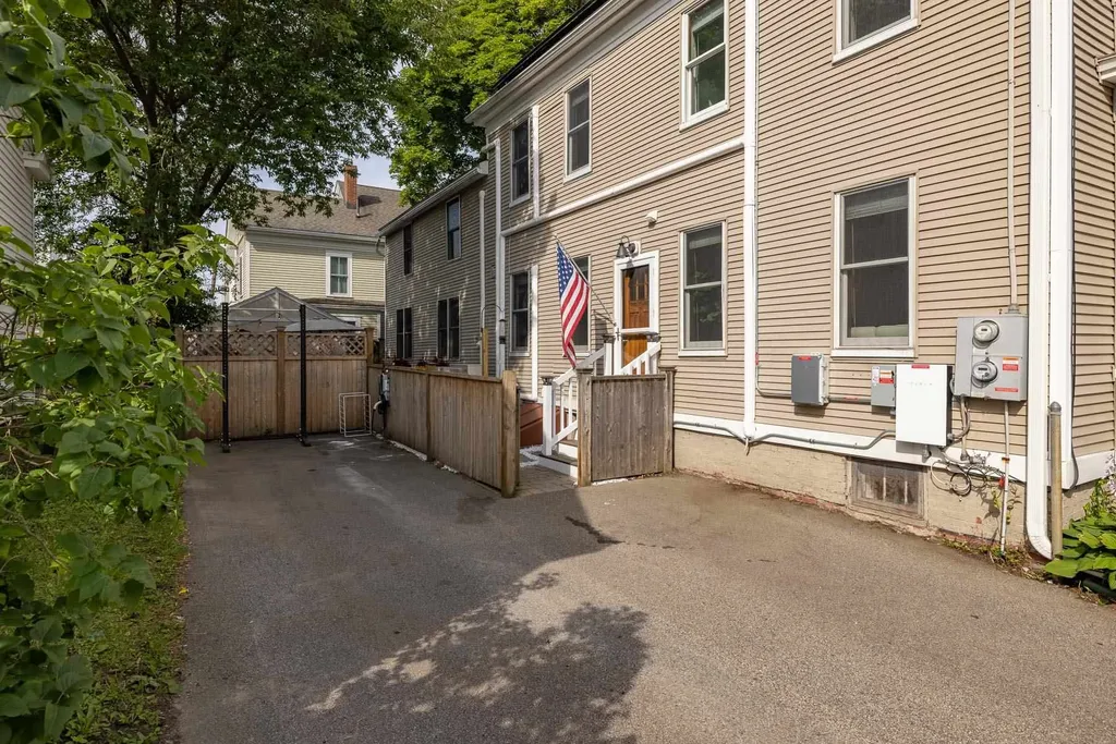 48 Pearl Street Portsmouth NH 03801
