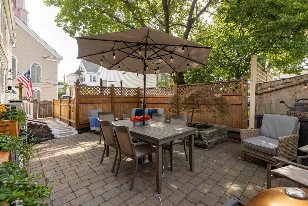 48 Pearl Street Portsmouth NH 03801