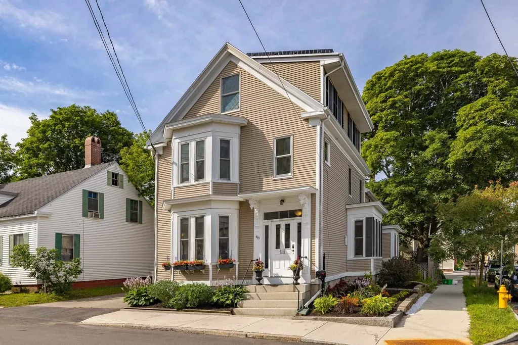 48 Pearl Street Portsmouth NH 03801