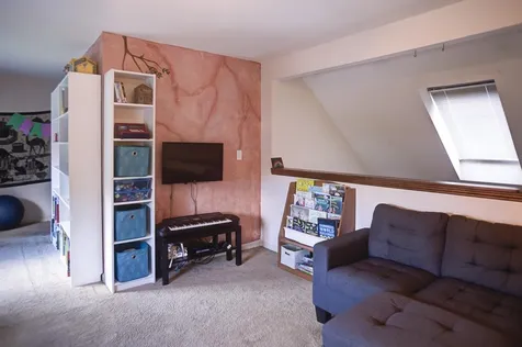 61 Whetstone Drive Brattleboro VT 05301