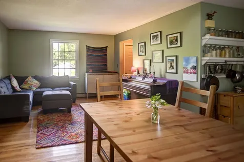 61 Whetstone Drive Brattleboro VT 05301