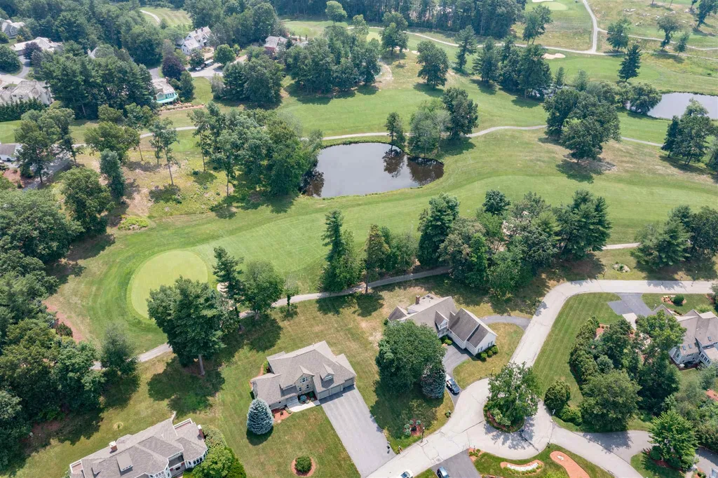 8 Gilboa Lane Nashua NH 03062