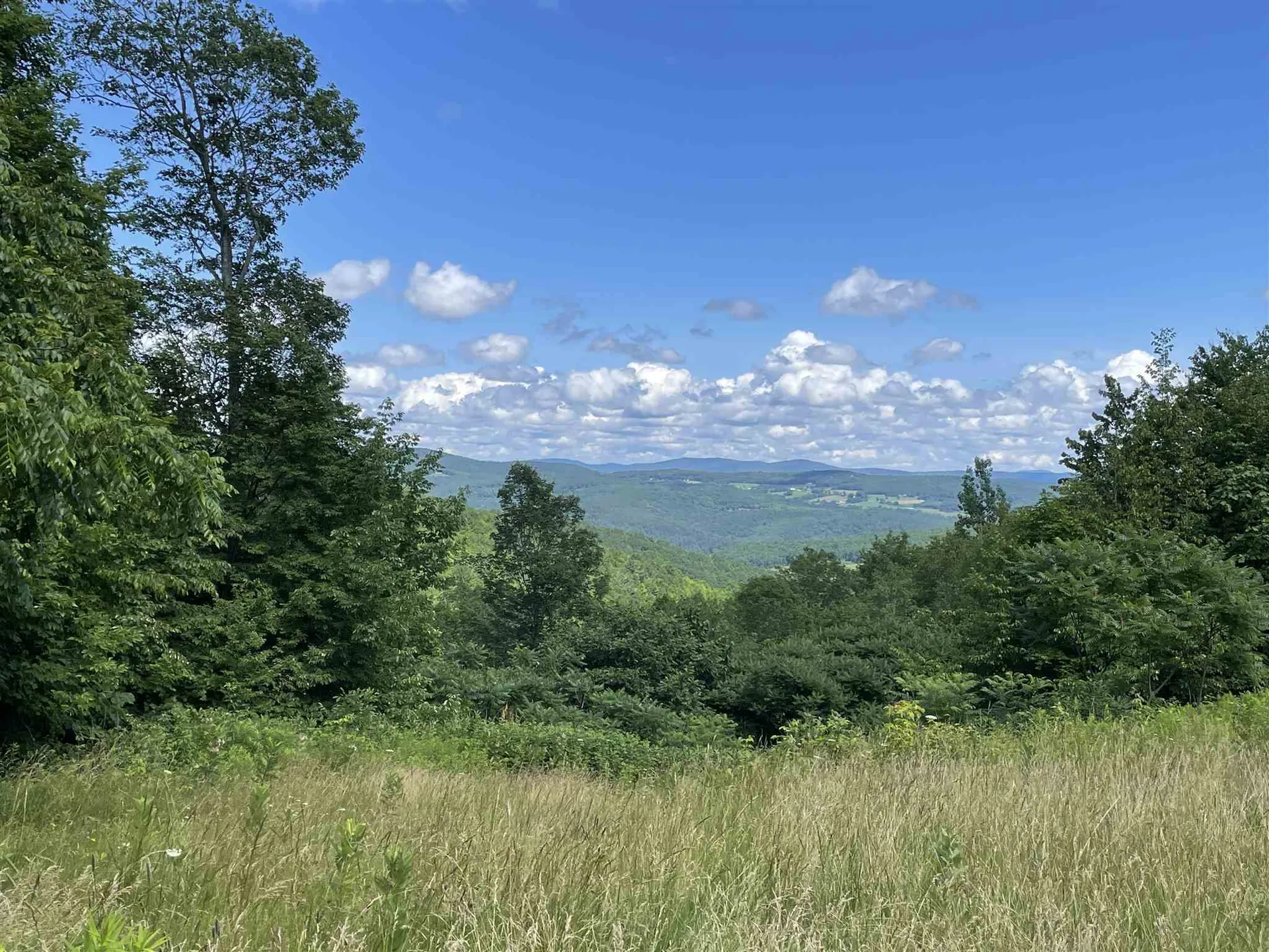 00 Upper Farm Road Pomfret VT 05053