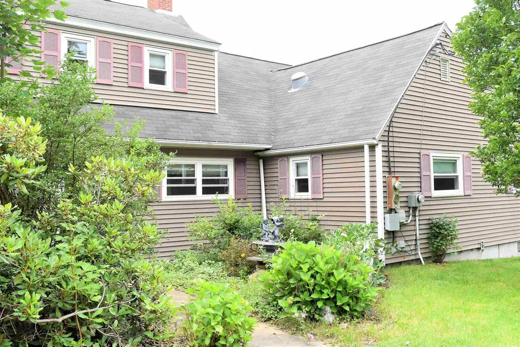 73 Meredith Neck Road Meredith NH 03253