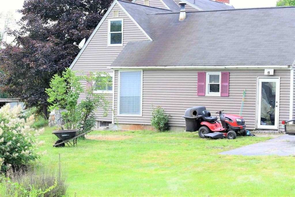 73 Meredith Neck Road Meredith NH 03253