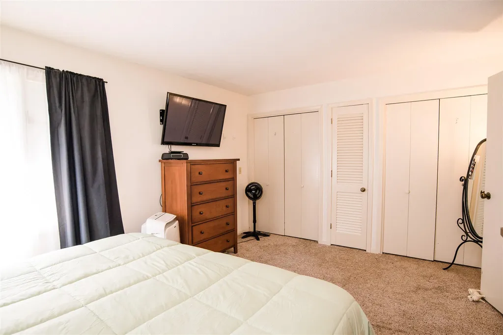 10 Wrisley Court Essex VT 05452