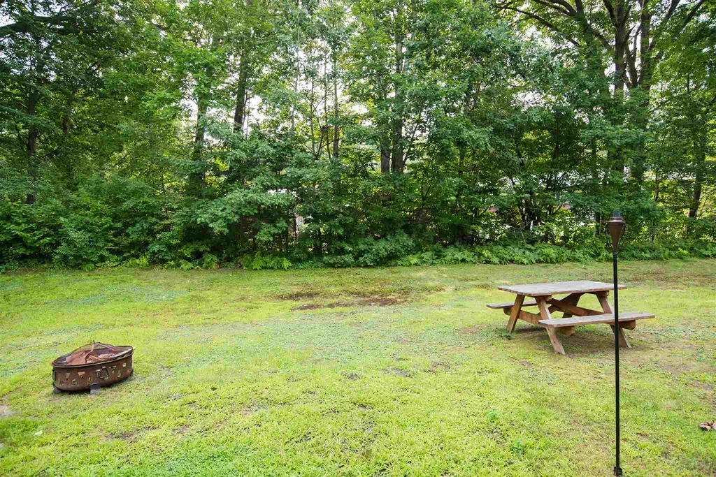 10 Wrisley Court Essex VT 05452