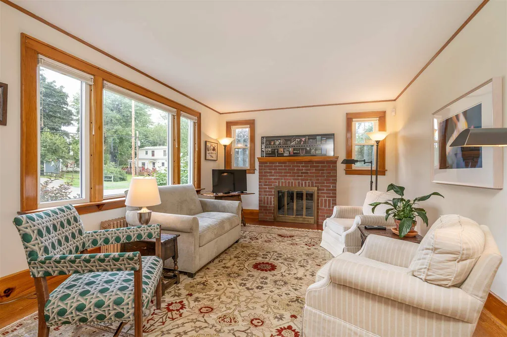 55 Crafts Avenue Lebanon NH 03784