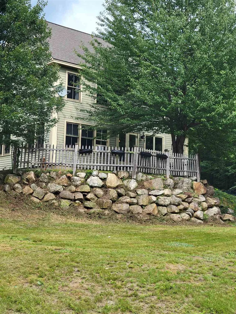 79 Crooked S Road Lyndeborough NH 03082