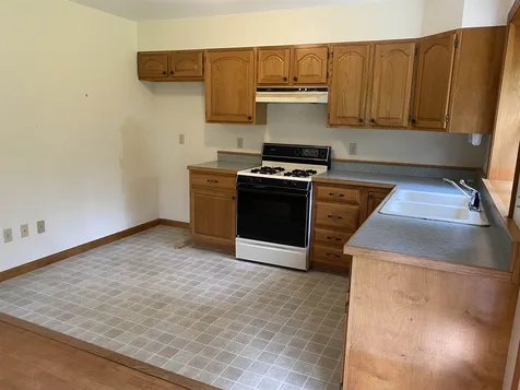 104 Sherwood Circle Brattleboro VT 05301