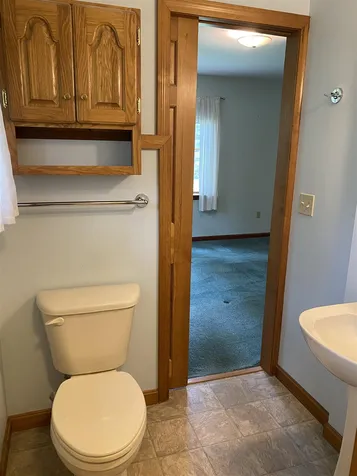 104 Sherwood Circle Brattleboro VT 05301