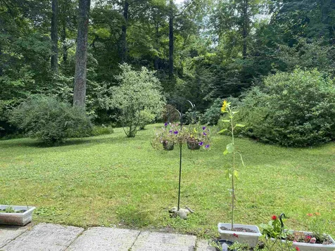 104 Sherwood Circle Brattleboro VT 05301
