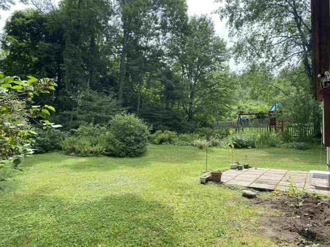 104 Sherwood Circle Brattleboro VT 05301
