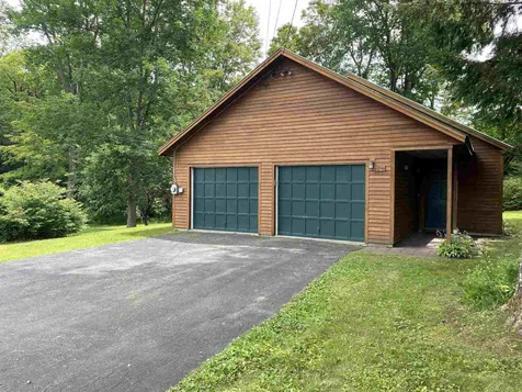 104 Sherwood Circle Brattleboro VT 05301
