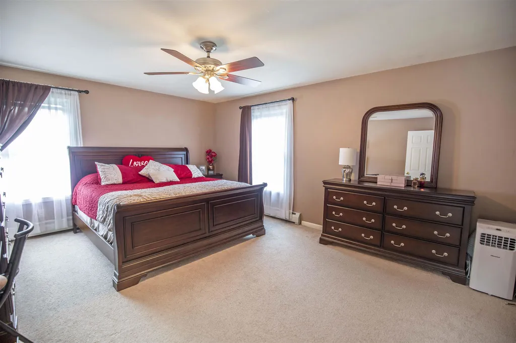 19 Cote Circle Raymond NH 03077