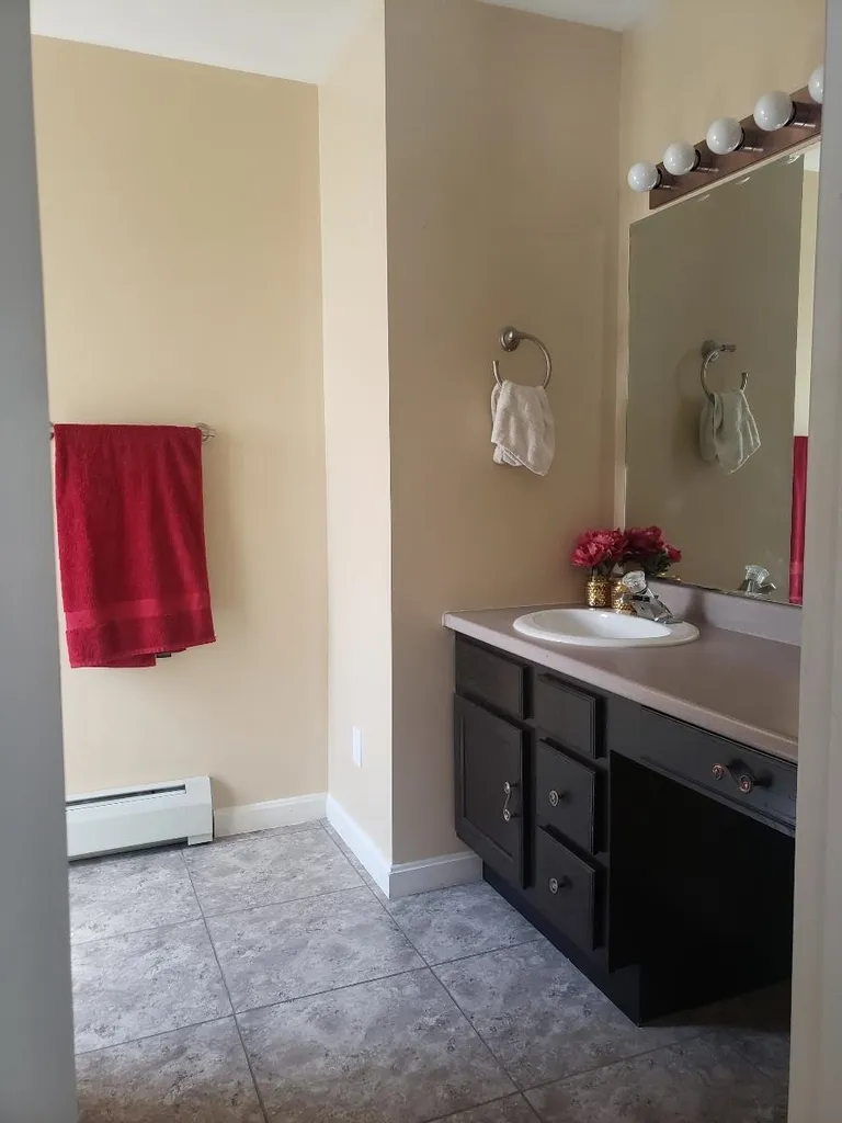 19 Cote Circle Raymond NH 03077