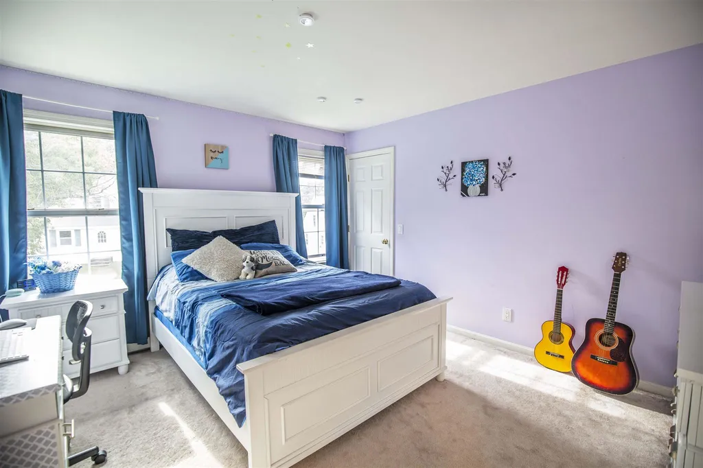 19 Cote Circle Raymond NH 03077