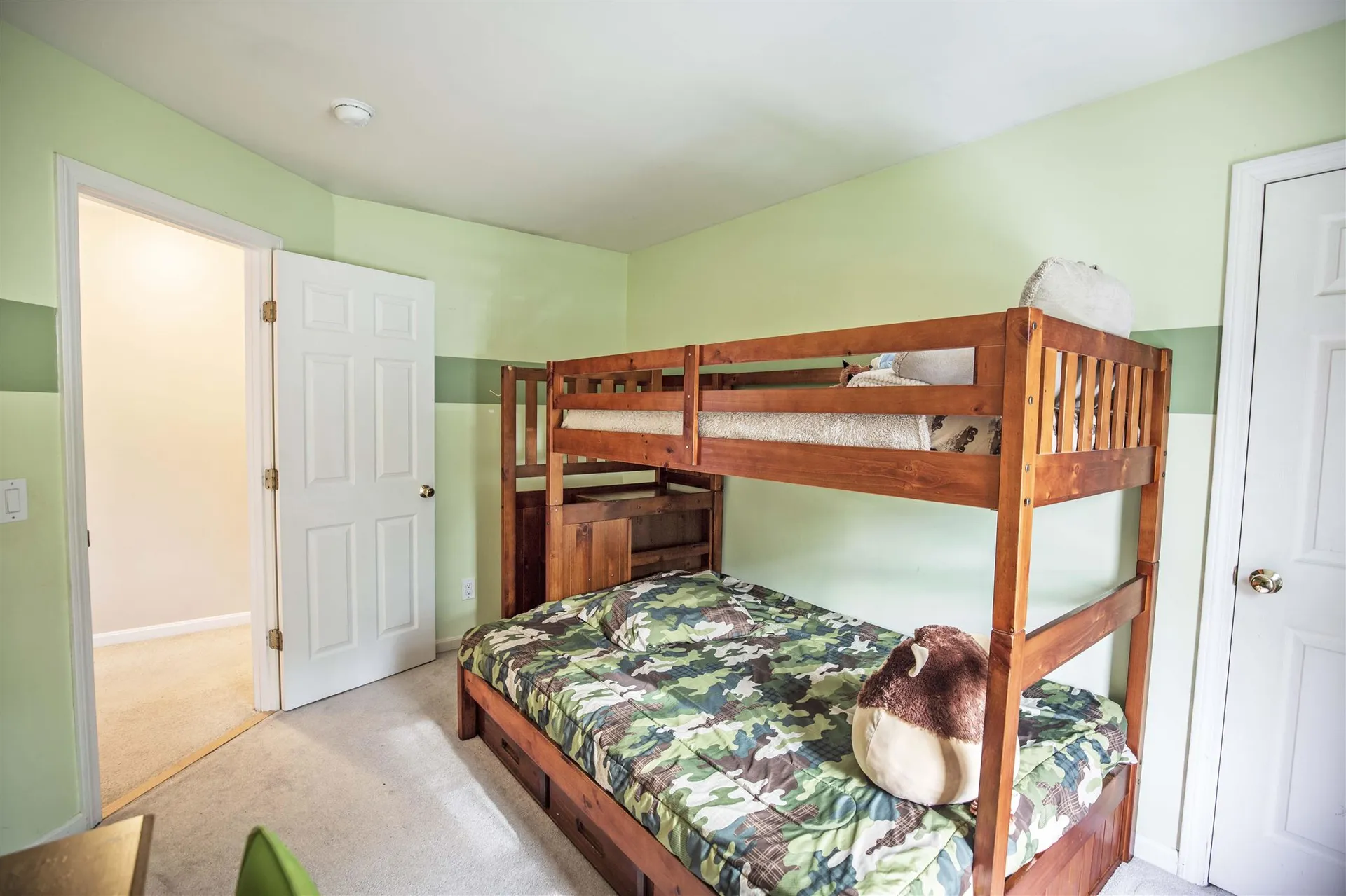 19 Cote Circle Raymond NH 03077