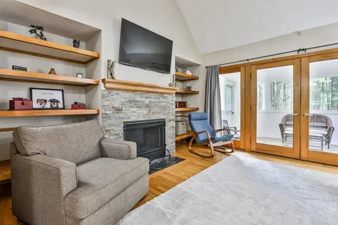 129 Mcevoy Drive Auburn NH 03032