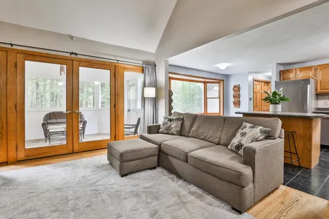 129 Mcevoy Drive Auburn NH 03032
