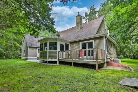 129 Mcevoy Drive Auburn NH 03032