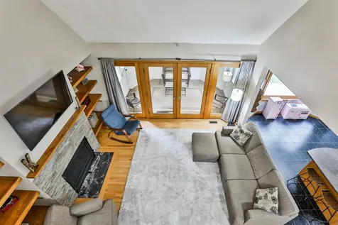 129 Mcevoy Drive Auburn NH 03032