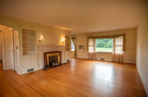 16 Unity Road Newport NH 03773