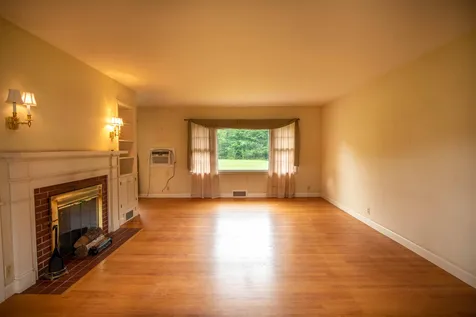 16 Unity Road Newport NH 03773