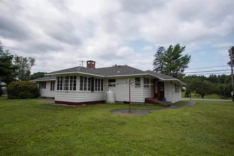 16 Unity Road Newport NH 03773