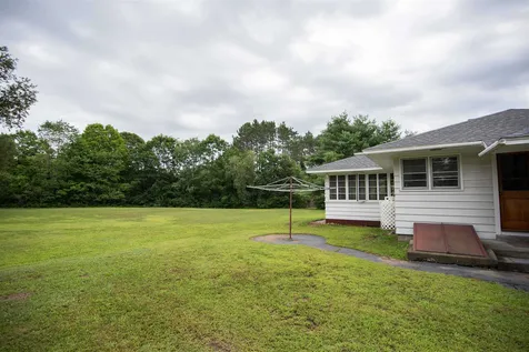 16 Unity Road Newport NH 03773