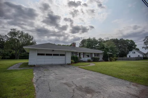 16 Unity Road Newport NH 03773
