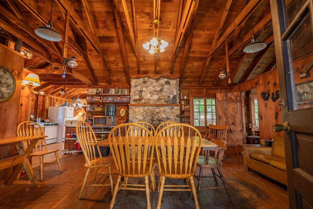 21 Parsons Point Moultonborough NH 03254