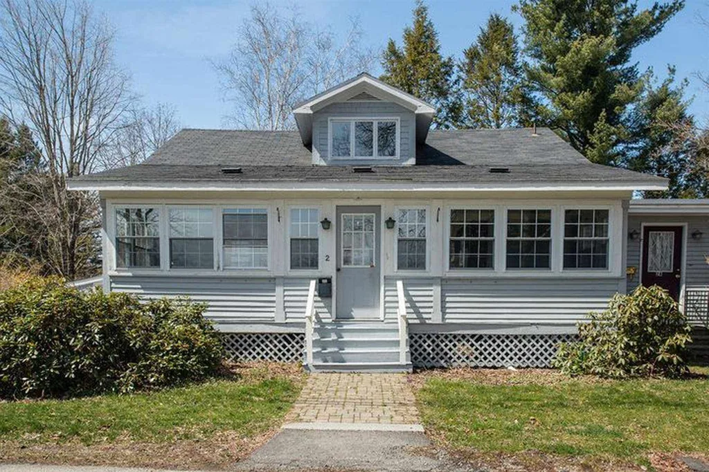 2 Park Street Eliot ME 03903