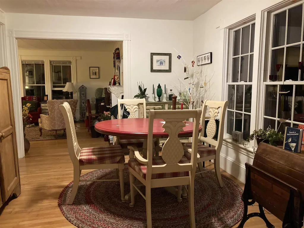 2 Park Street Eliot ME 03903