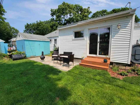 20-22 Halstead Street Kittery ME 03904-1245