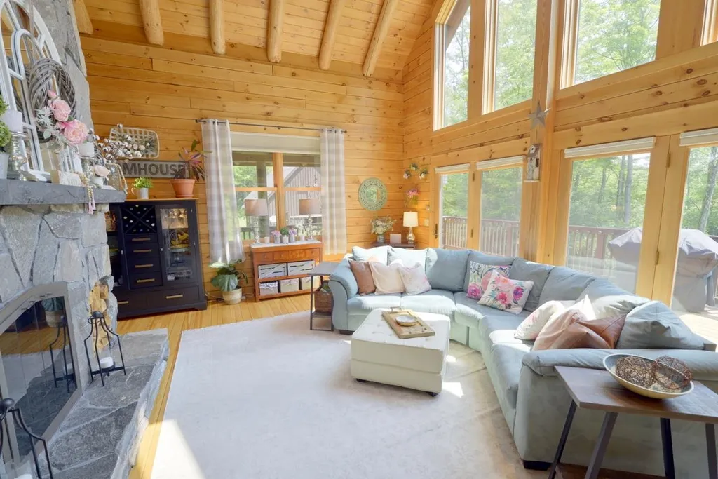 85 Seneca Creek Road Hinesburg VT 05461