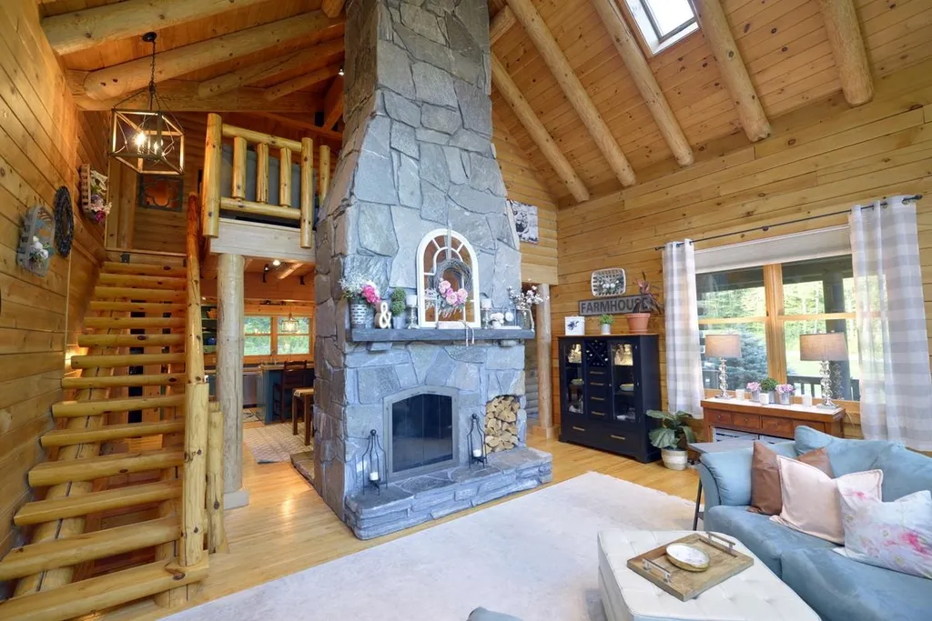 85 Seneca Creek Road Hinesburg VT 05461