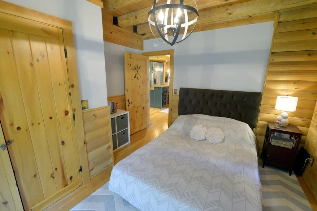 85 Seneca Creek Road Hinesburg VT 05461