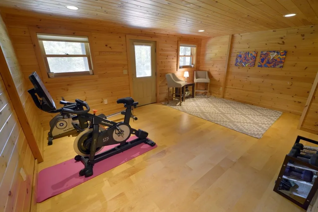 85 Seneca Creek Road Hinesburg VT 05461
