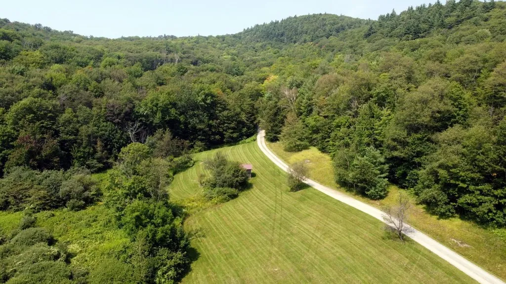 85 Seneca Creek Road Hinesburg VT 05461