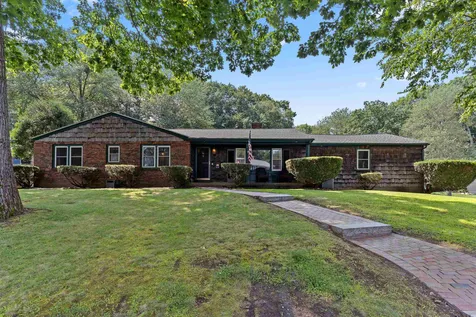 12 Evergreen Road Hampton NH 03842