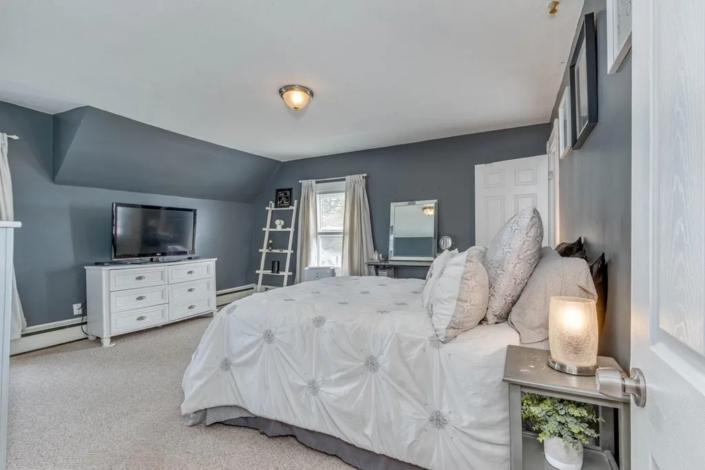 17 Pine Street Pembroke NH 03275