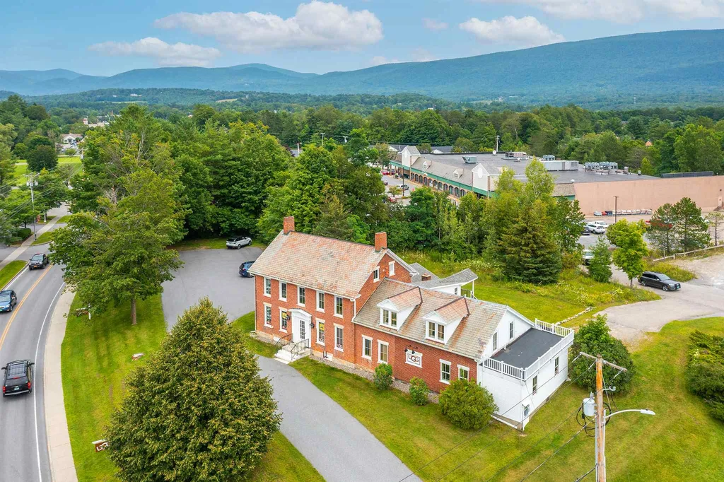 4384 Main Street Manchester VT 05254
