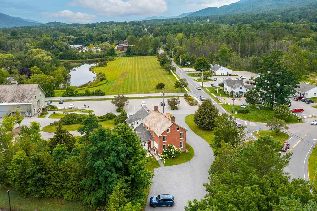 4384 Main Street Manchester VT 05254