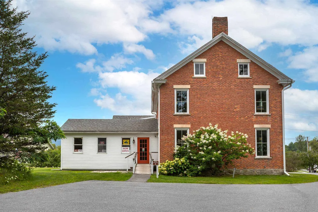 4384 Main Street Manchester VT 05254