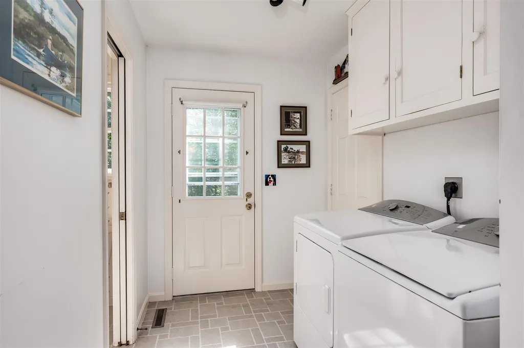 6 York Drive Durham NH 03824