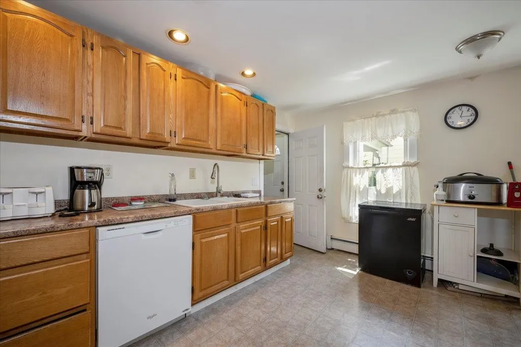763 Union Street Manchester NH 03104
