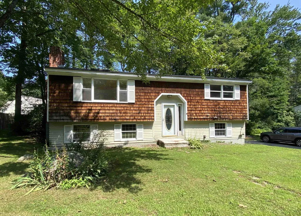 3 Shannon Court Newport NH 03773