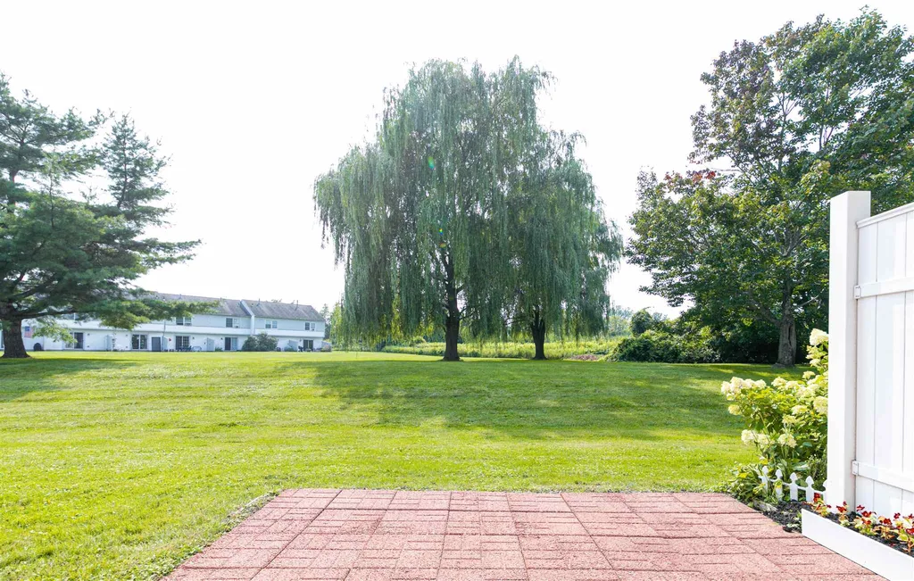 3 Saybrook Road Essex VT 05452