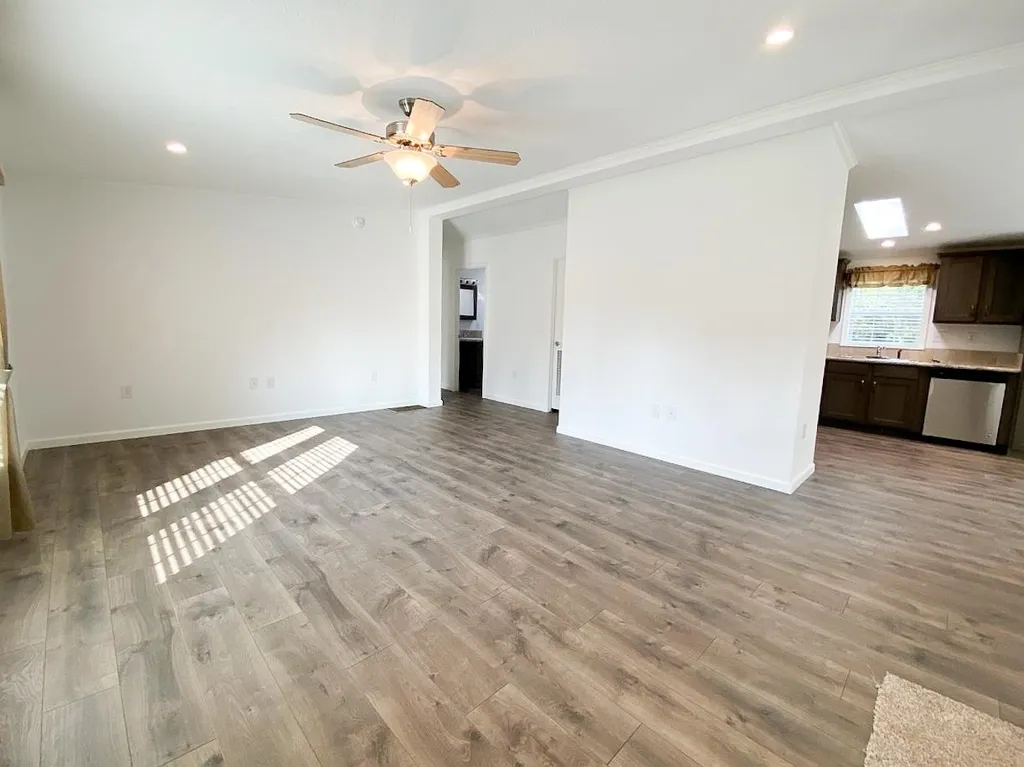 32 Bell Drive Salem NH 03079
